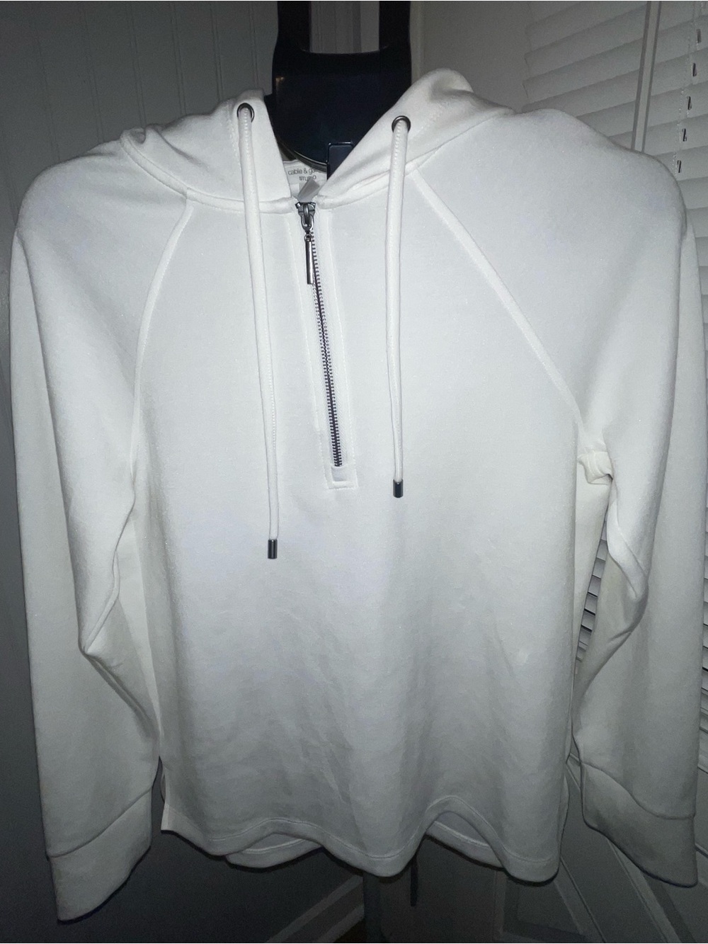 Cable & Gauge White Half-Zip Hoodie Sweatshirt